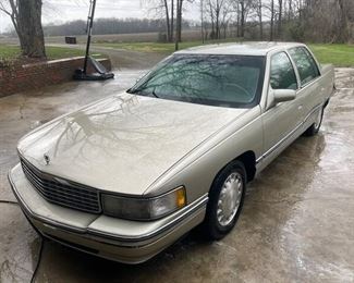  1996 CADILLAC SEDAN DEVILLE