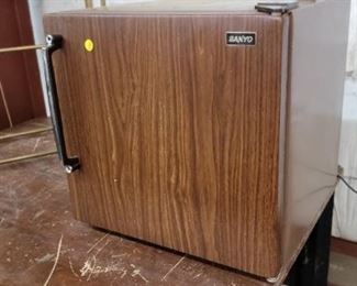small fridge 