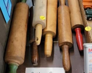 6 ROLLING PINS