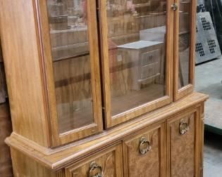 CHINA CABINET 49X16X77
