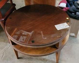 ROUND COFFEE TABLE W/ GLASS TOP AND SHELF