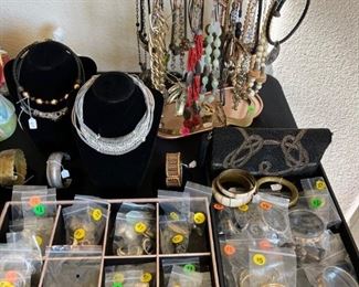 Jewelry, Oleg Cassini beaded clutch