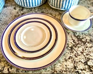 12 Place Setting Royal Worcester "Avalon" England