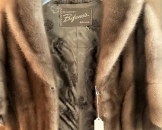 Mink stole with collar