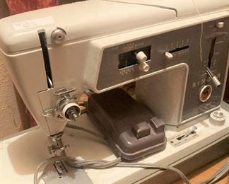 Singer sewing machine