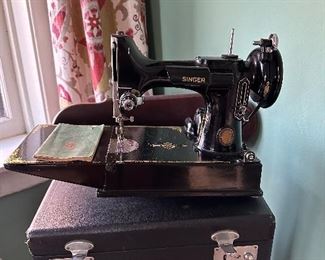 Featherweight Singer sewing machine
