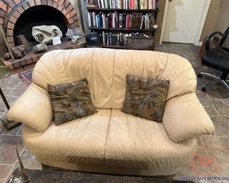 NATUZZI Leather Loveseat