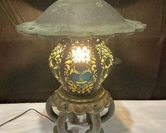 Bronze outdoor lighted garden fixture