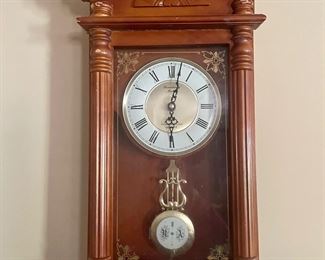 Strasburg Manor Westminster chime, quartz clock