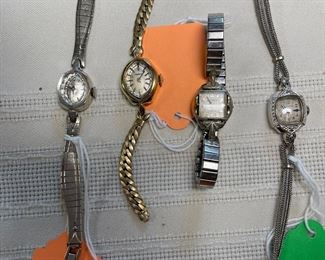 ladies vintage watches 14k gold 