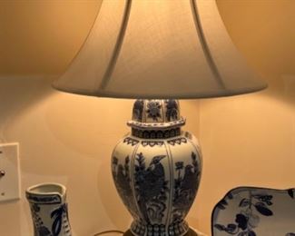 Ginger Jar Blue and white lamp