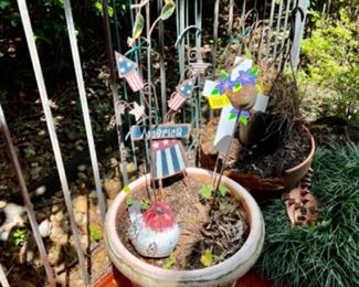 Outdoor signs and pot