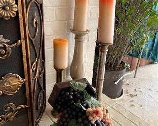 Boxes and candlesticks