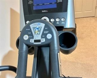 Life Fitness Eliptical $295 (79 long x 29w x 57”h)