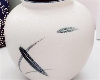 ANOTHER GORGEOUS JAPANESE VASE