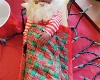 VINTAGE SORING SANTA - WORKING - 1993