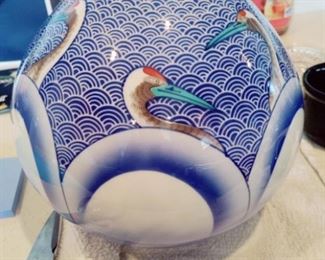 ABSOLUTELY GORGEOUS, PRISTINE, JAPANESE KORANSHA VASE, VERY INTRICATE, GOLD RIM, signed