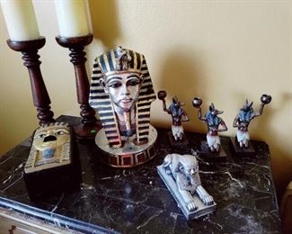 LOTS OF EGYPTIAN DECOR