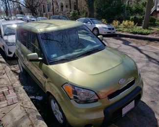 2010 Kia Soul, Alien Green color