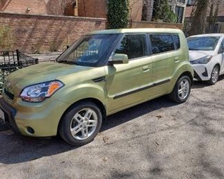 2010 Kia Soul, Alien Green color