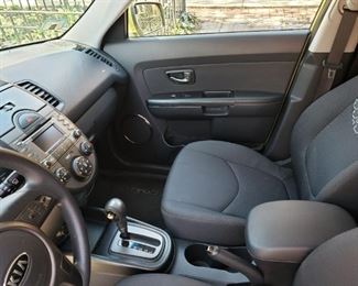 2010 Kia Soul, Alien Green color