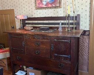 Gustav Stickley #814 1/2, Gallery/Plate Rail, Strap Hinge Hardware, Paper Label