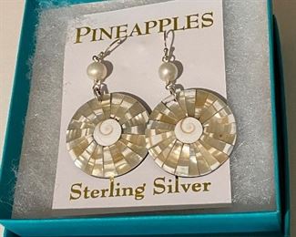 Costume Jewelry Pearl Hanging Earrings