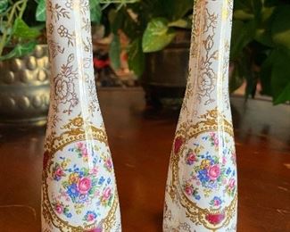 James Kent Staffordshire 'Old Foley' Chintz and Gold Salt and Pepper Set
