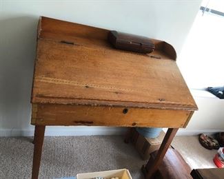 Lift top primitive antique desk