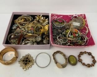 thumbnail 642cbd429c8bc