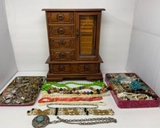 thumbnail 642cb30f442bd