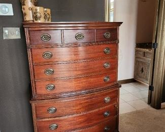Vintage gentlemen's Chest