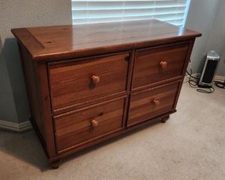 Chest of drawers
