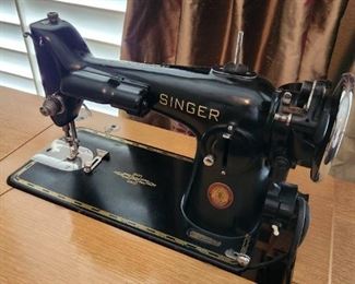 singer sewing machine and cabinet