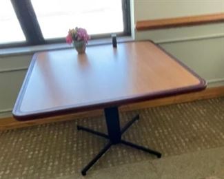 Dining tables, adjustable height