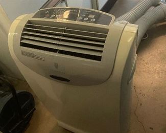 Portable air conditioner