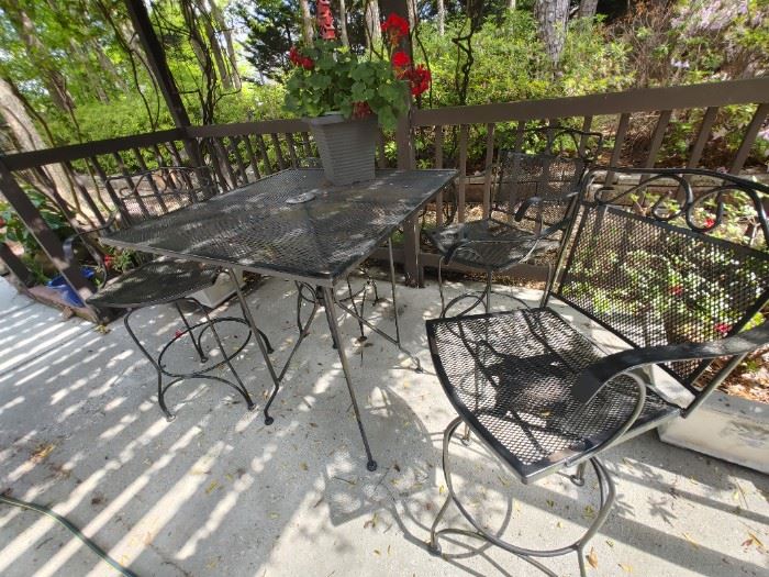 Wrought Iron Hightop Table and 4 chairs