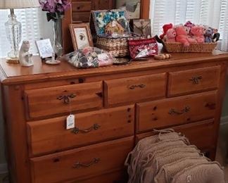 Pine dresser/mirror, accessories