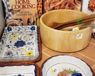 Kitchen accessories, cookbooks