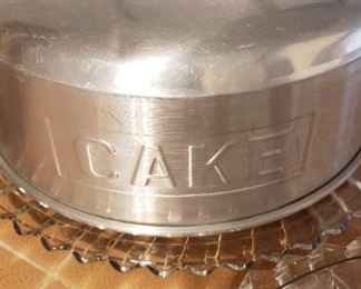 Metal CAKE cover with base