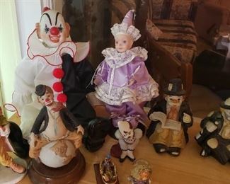 Clown figurines and memorabilia