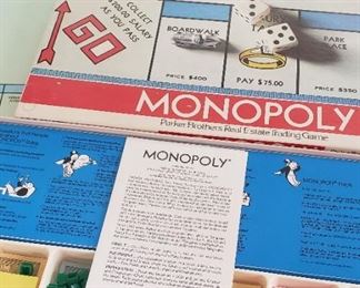 Monopoly vintage set