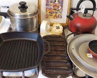 Lodge cast iron, pots/pans, tea pot
