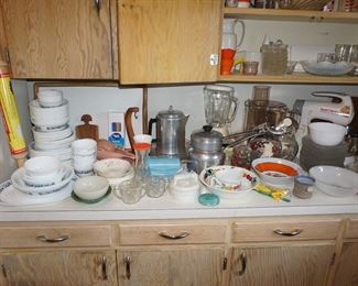 Correlle dishes, small appliances