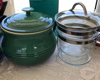 Nice selection of kitchenware 