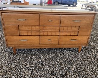 Mcm dresser