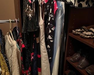 Women’s clothing size medium and Large 