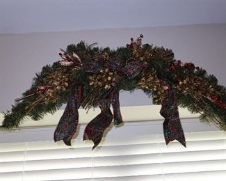 Wall Floral Arrangement 