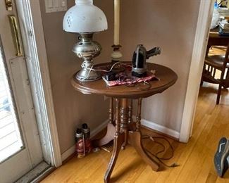 . . . great antique lamp table and lamps