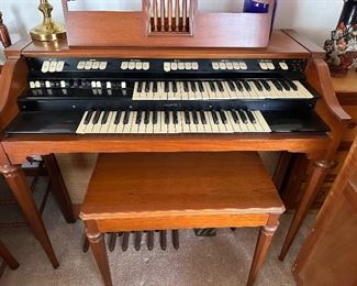 Hammond Organ